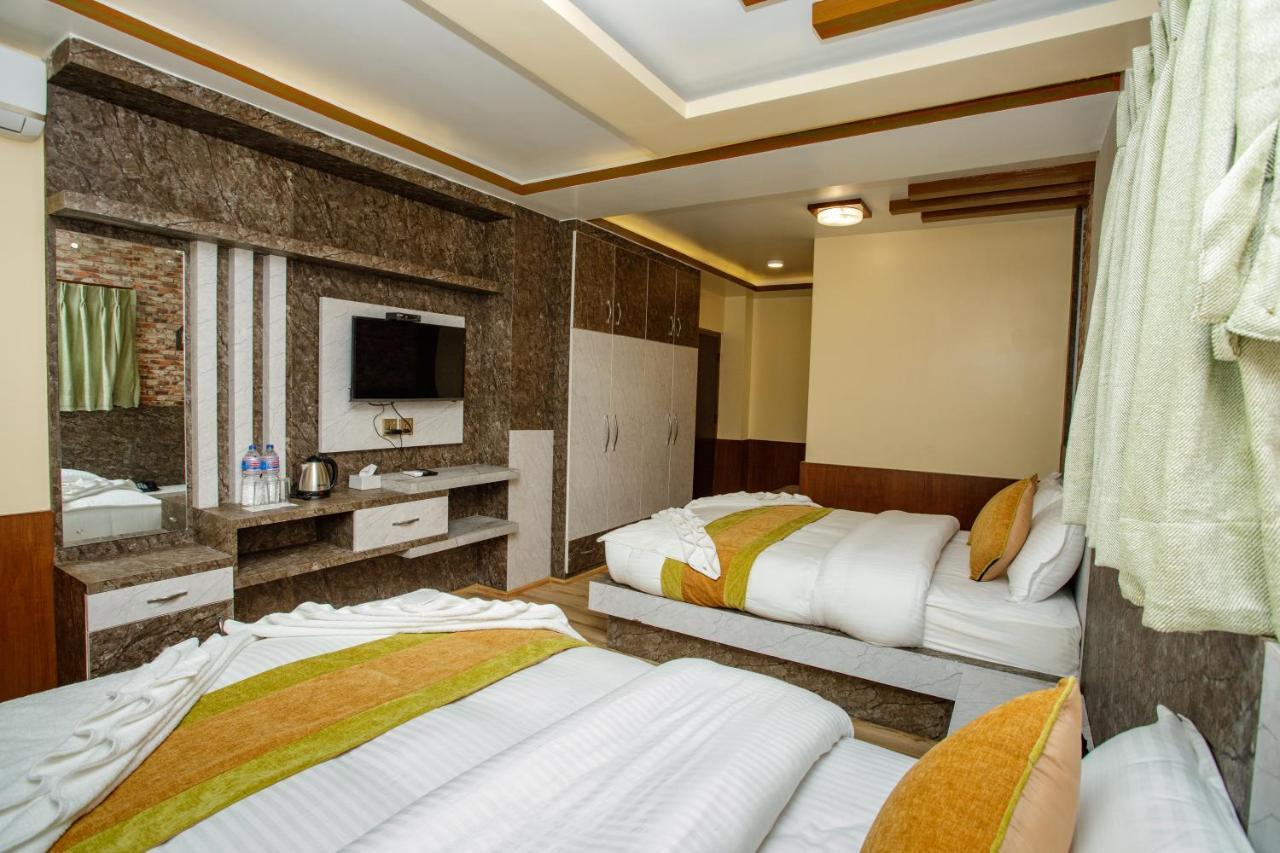 Gauri Shankar Hotel Nagarkot Bagian luar foto