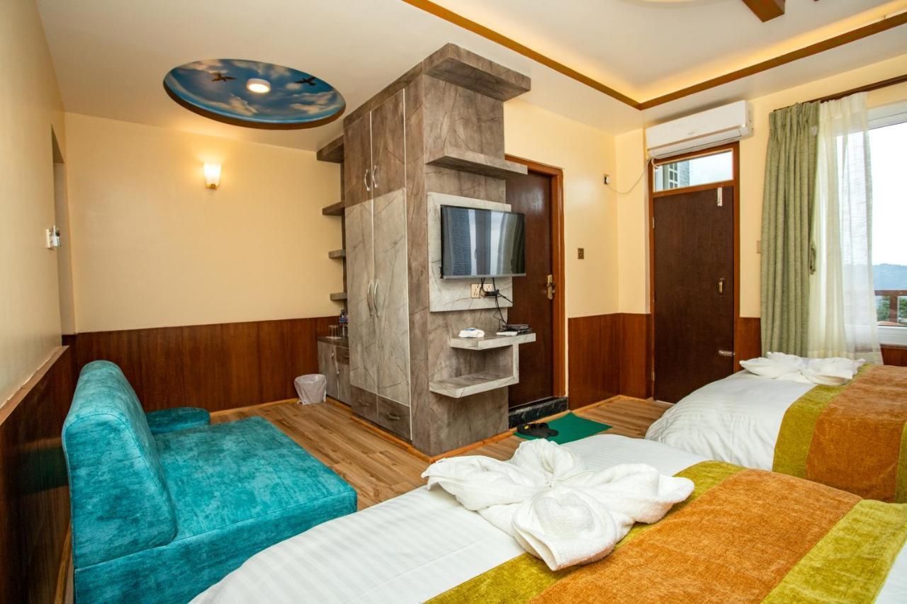 Gauri Shankar Hotel Nagarkot Bagian luar foto